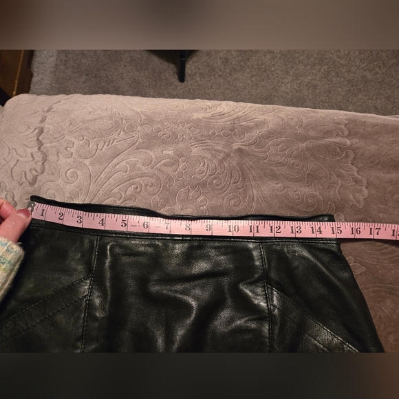 The Olde Hide House Black Leather Skirt - Size 14 - Picture 8 of 10